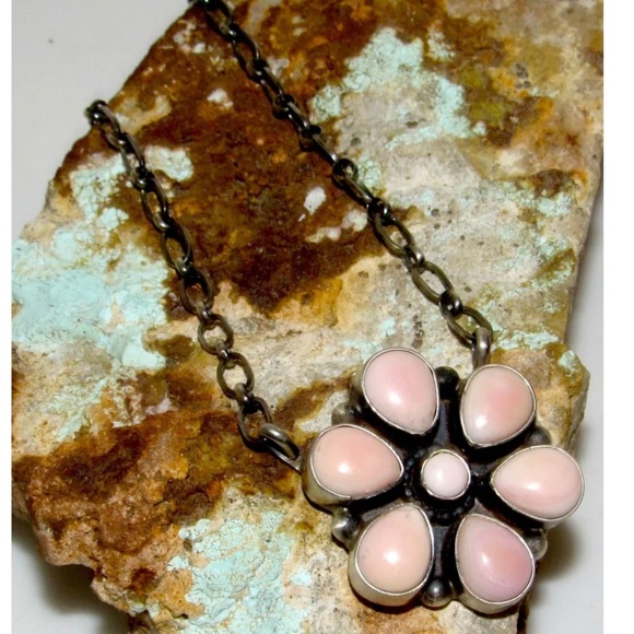 Navajo Pink Conch Cluster Bar Necklace Sterling Silver B. Lee